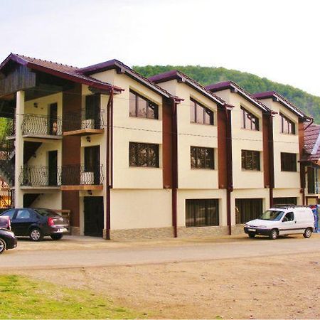 Pensiunea Mirela Pestera Ursilor Kiskoh Kültér fotó