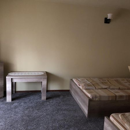 Pensiunea Mirela Pestera Ursilor Kiskoh Kültér fotó