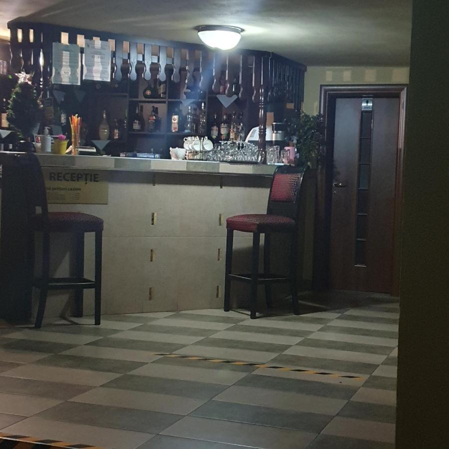 Pensiunea Mirela Pestera Ursilor Kiskoh Kültér fotó